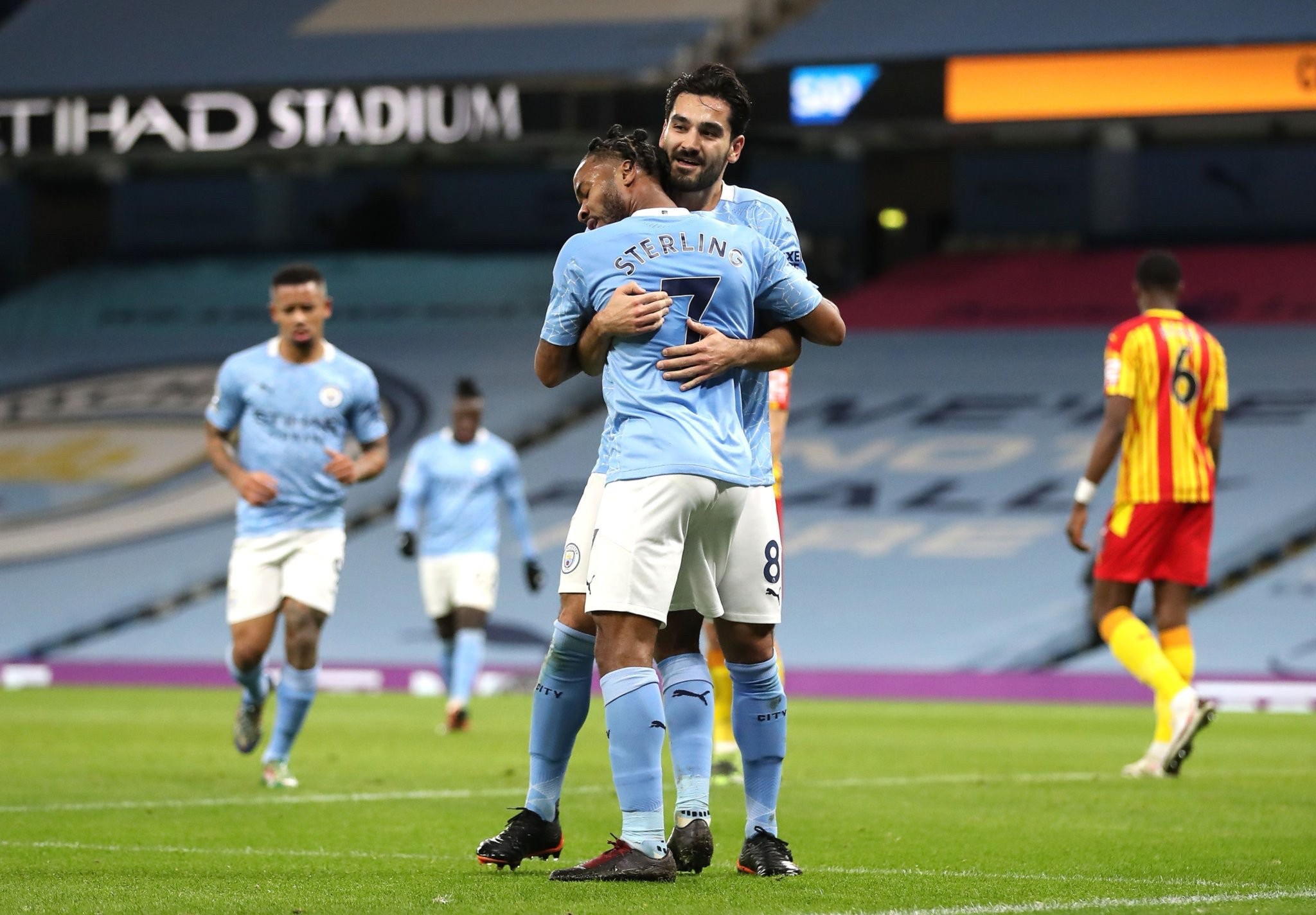 岁的西班牙 岁的西班牙